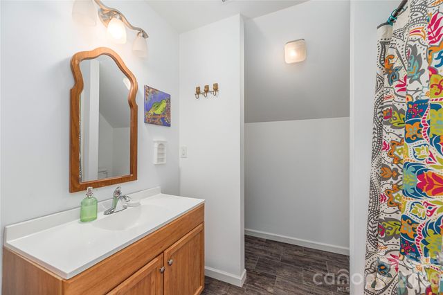 10 E Rolling Acres Drive, Weaverville, NC 28787