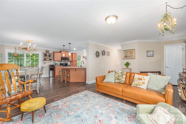 10 E Rolling Acres Drive, Weaverville, NC 28787
