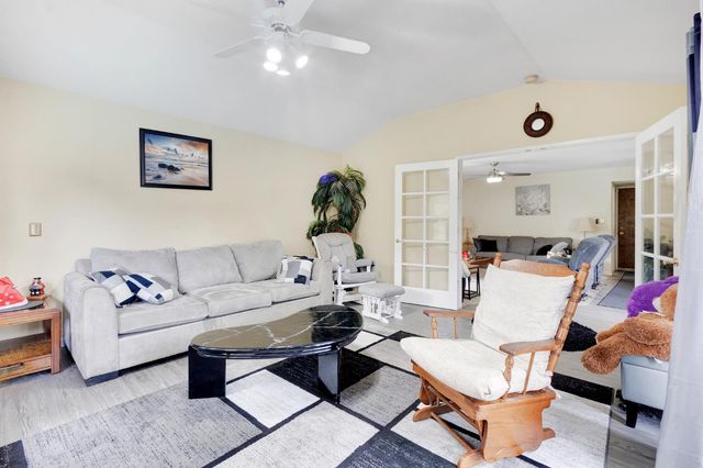 8085 Glen Alta Way, Citrus Heights, CA 95610