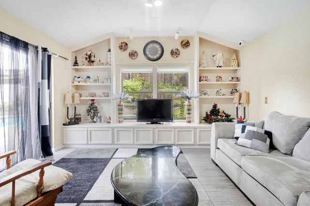 8085 Glen Alta Way, Citrus Heights, CA 95610