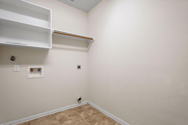 46 Black Swan Court, The Woodlands, TX 77354