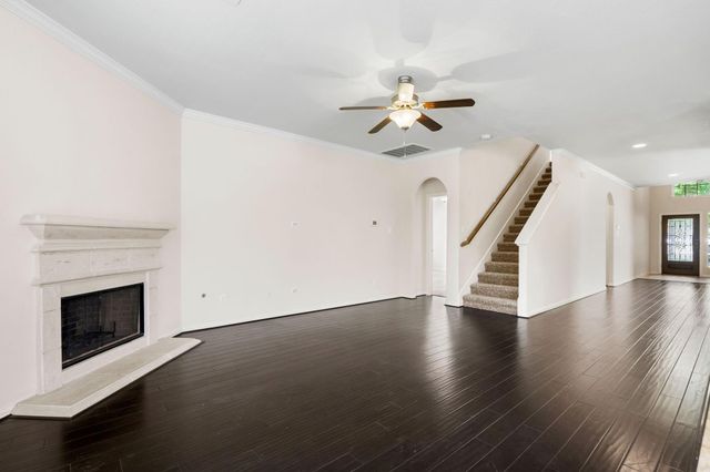 46 Black Swan Court, The Woodlands, TX 77354