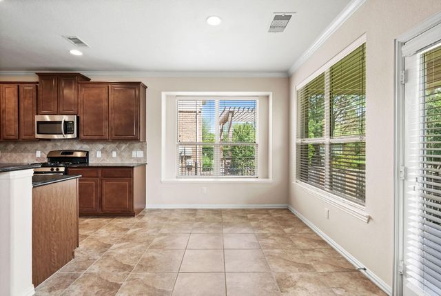 46 Black Swan Court, The Woodlands, TX 77354