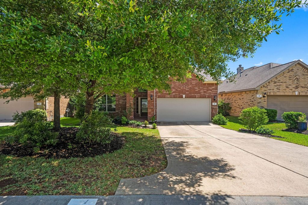 46 Black Swan Court, The Woodlands, TX 77354