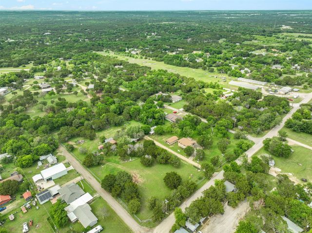 237 Linda Lee Crossing, Whitney, TX 76692