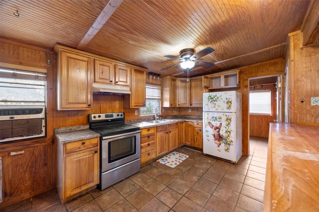 237 Linda Lee Crossing, Whitney, TX 76692