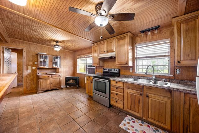 237 Linda Lee Crossing, Whitney, TX 76692