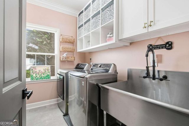 39 Plantation Drive NE, Atlanta, GA 30324