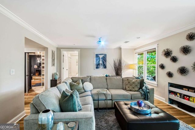 39 Plantation Drive NE, Atlanta, GA 30324
