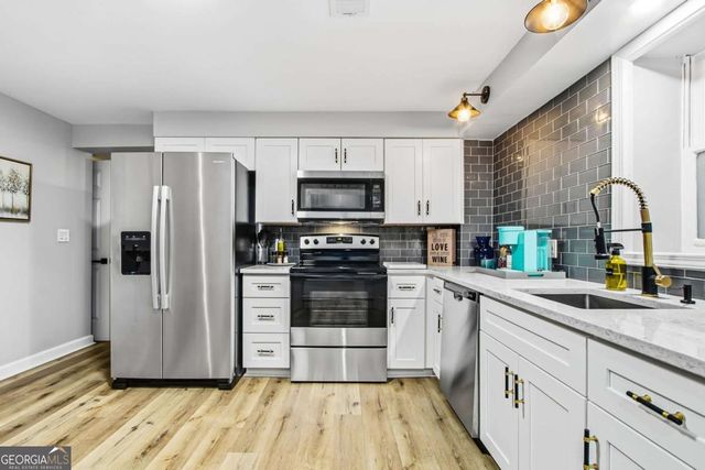 39 Plantation Drive NE, Atlanta, GA 30324