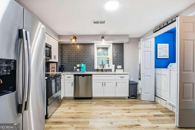 39 Plantation Drive NE, Atlanta, GA 30324