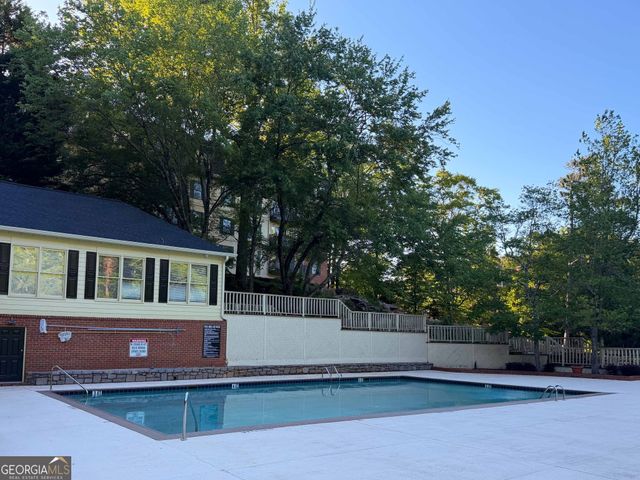 39 Plantation Drive NE, Atlanta, GA 30324