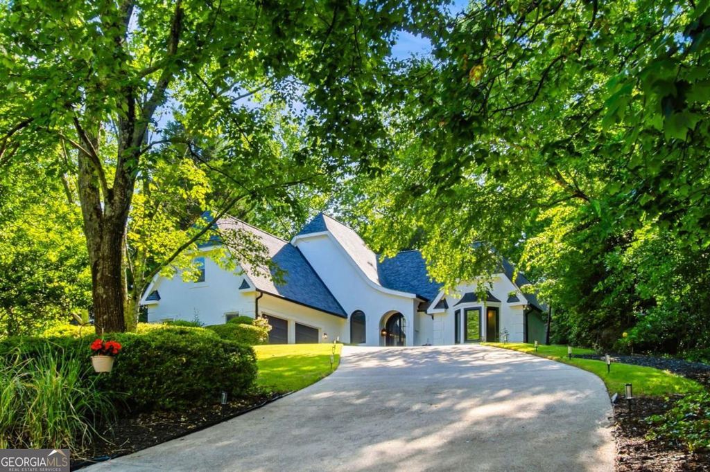 39 Plantation Drive NE, Atlanta, GA 30324
