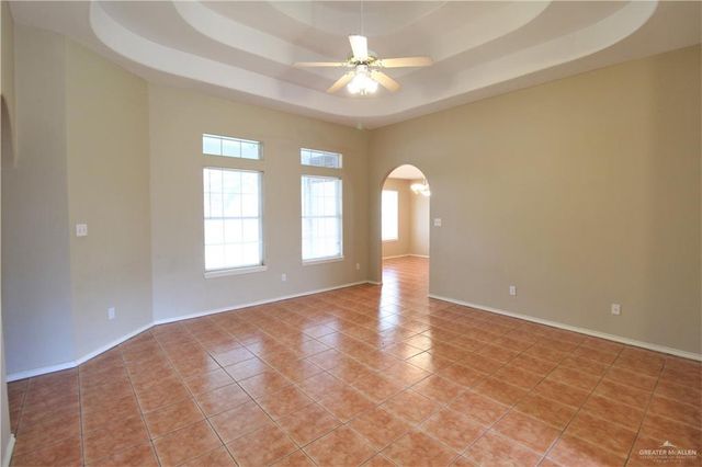 3008 Edison Avenue, Edinburg, TX 78541