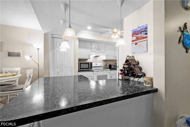 1203 SW 48th TER 201, Cape Coral, FL 33914