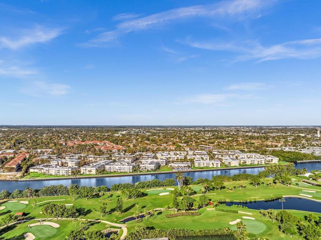 10 Colonial Club Drive 101, Boynton Beach, FL 33435