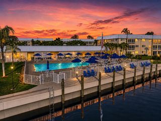 10 Colonial Club Drive 101, Boynton Beach, FL 33435