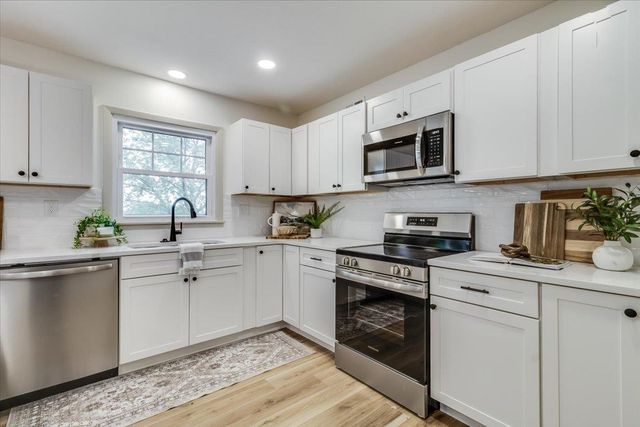 1611 N Rock Rd., Mulvane, KS 67110