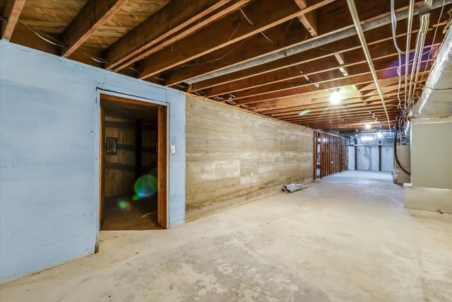 1611 N Rock Rd., Mulvane, KS 67110