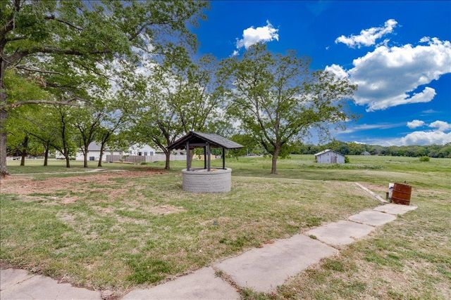 1611 N Rock Rd., Mulvane, KS 67110