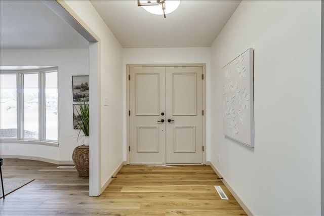 1611 N Rock Rd., Mulvane, KS 67110