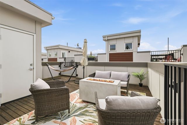 1498 NW 75th Street, Seattle, WA 98117