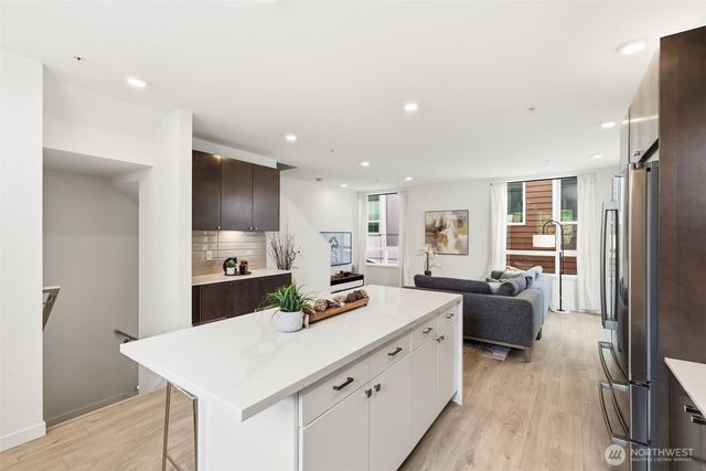 1498 NW 75th Street, Seattle, WA 98117