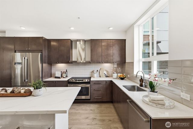 1498 NW 75th Street, Seattle, WA 98117