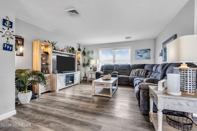 48 Albert Drive, Manahawkin, NJ 08050