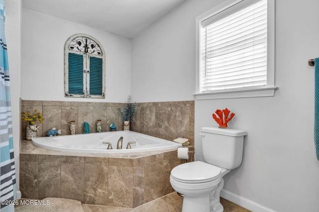 48 Albert Drive, Manahawkin, NJ 08050