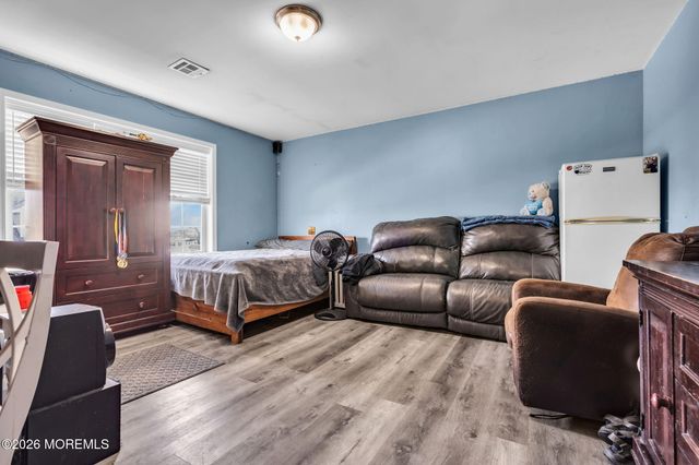 48 Albert Drive, Manahawkin, NJ 08050