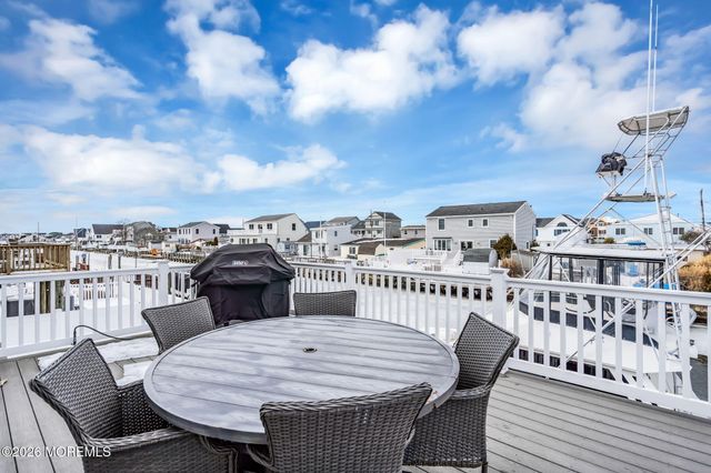 48 Albert Drive, Manahawkin, NJ 08050