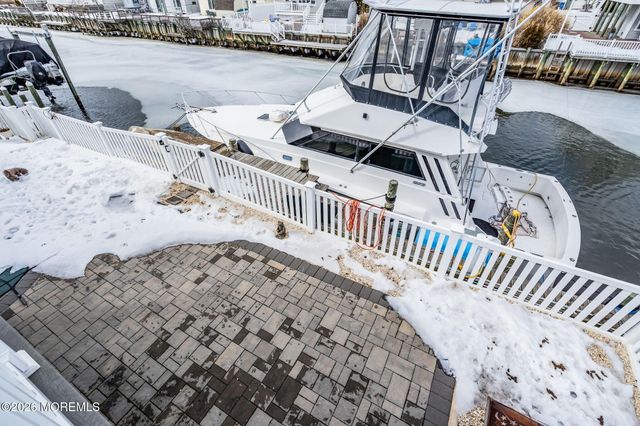 48 Albert Drive, Manahawkin, NJ 08050