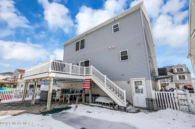 48 Albert Drive, Manahawkin, NJ 08050