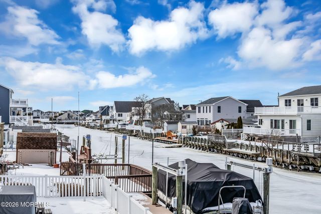 48 Albert Drive, Manahawkin, NJ 08050