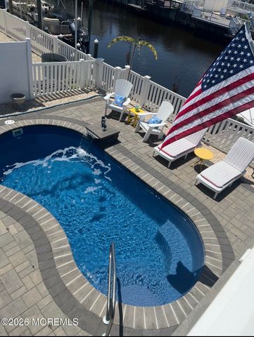 48 Albert Drive, Manahawkin, NJ 08050