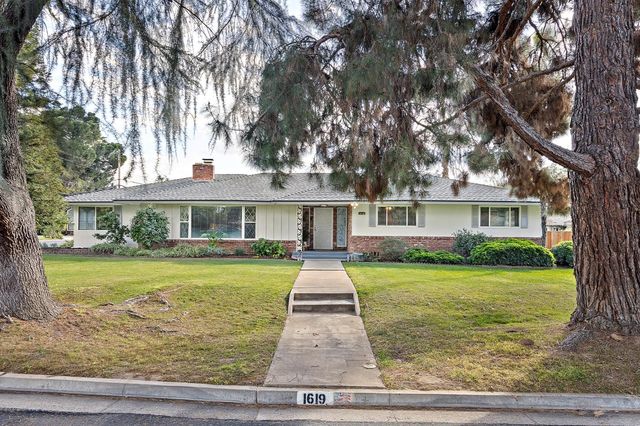 1619 W San Ramon Avenue, Fresno, CA 93711