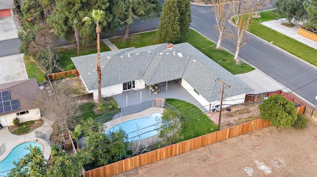 1619 W San Ramon Avenue, Fresno, CA 93711