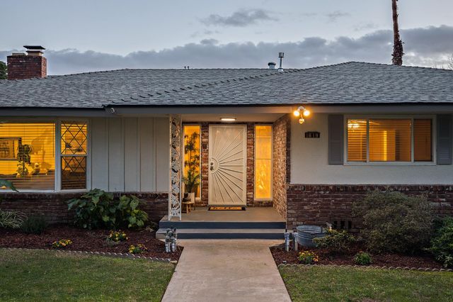 1619 W San Ramon Avenue, Fresno, CA 93711
