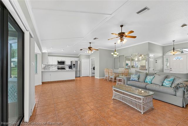 105 Fern Court, Lake Placid, FL 33852