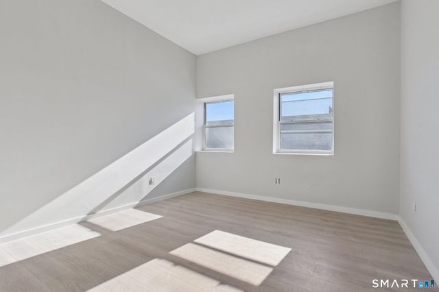 215-219 Bank Street 5, New London, CT 06320