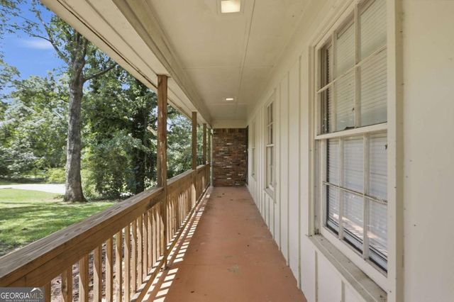 3518 Meadow Lane, Gainesville, GA 30506