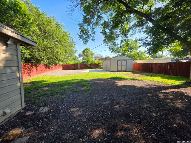 835 Utopia, San Antonio, TX 78223