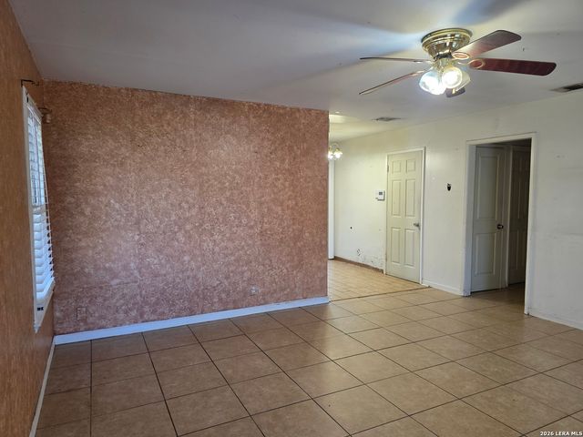 835 Utopia, San Antonio, TX 78223