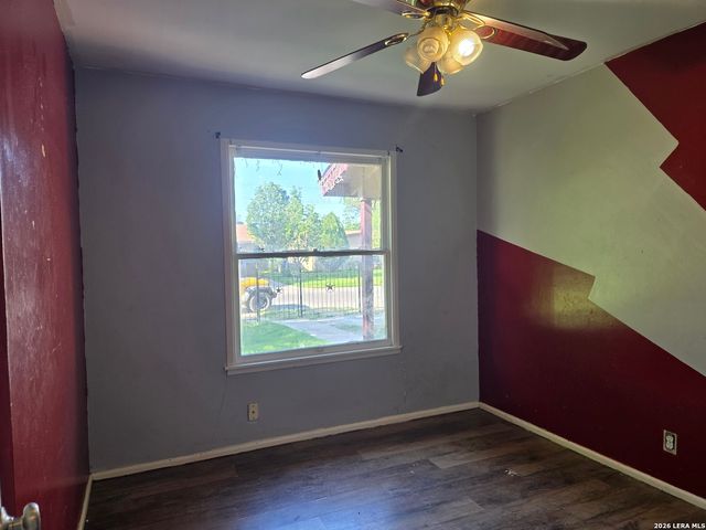 835 Utopia, San Antonio, TX 78223