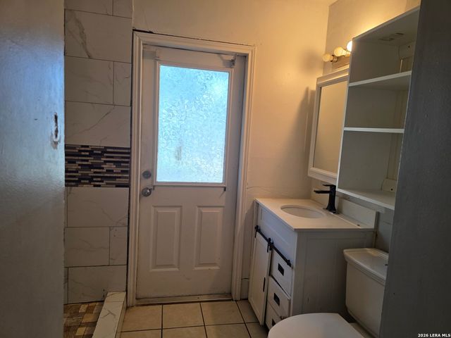 835 Utopia, San Antonio, TX 78223
