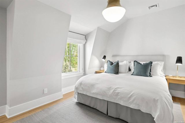 91 Lewis Street, Southampton, NY 11968