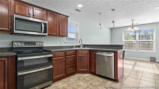 1006 Pioneer Lane, Greenville, IN 47124