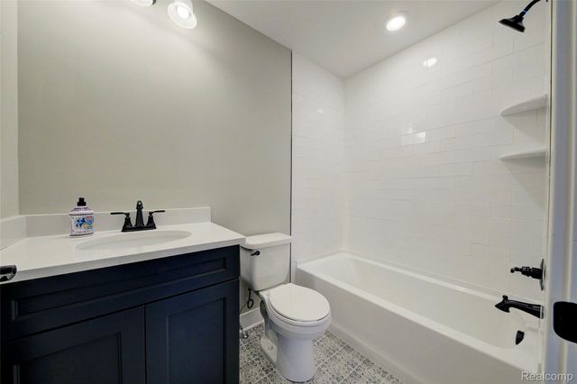 MOH 124 GAMBREL LANE Drive, Marion Township, MI 48843