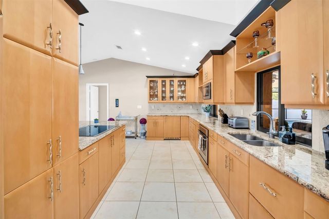 1374 VIEWTOP DRIVE, Clearwater, FL 33764